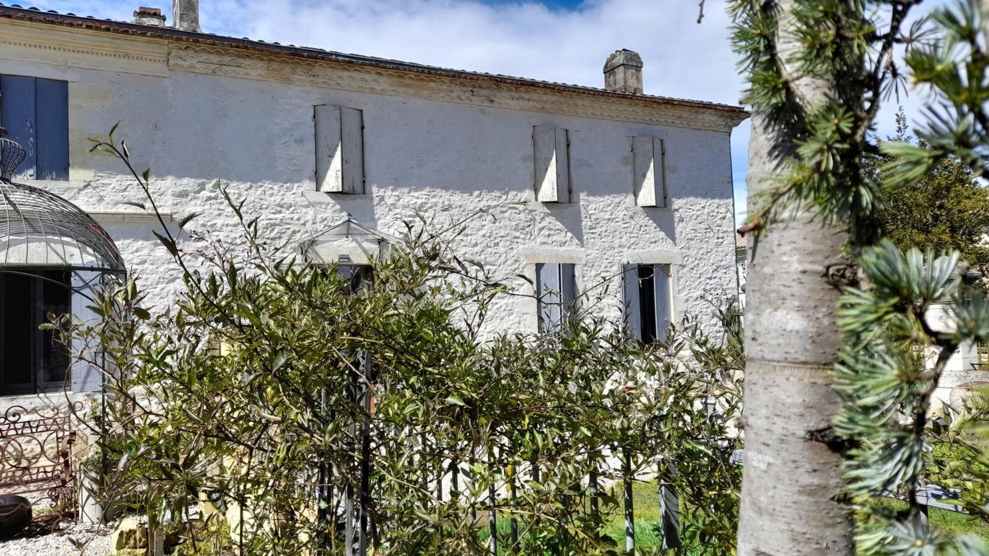 Hotel Le Clos Des Quatre Lieues à Cartelegue Extérieur photo