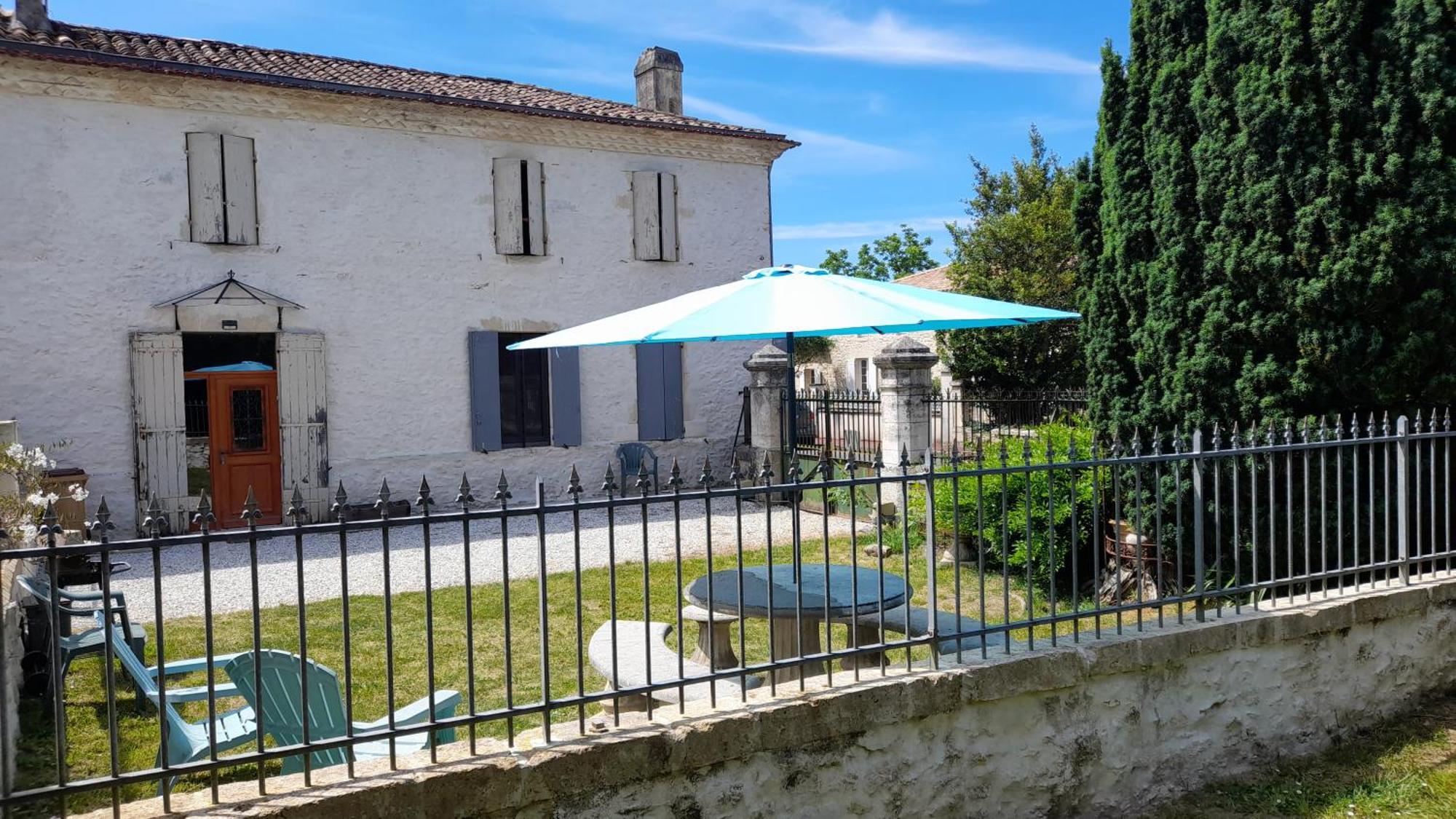 Hotel Le Clos Des Quatre Lieues à Cartelegue Extérieur photo